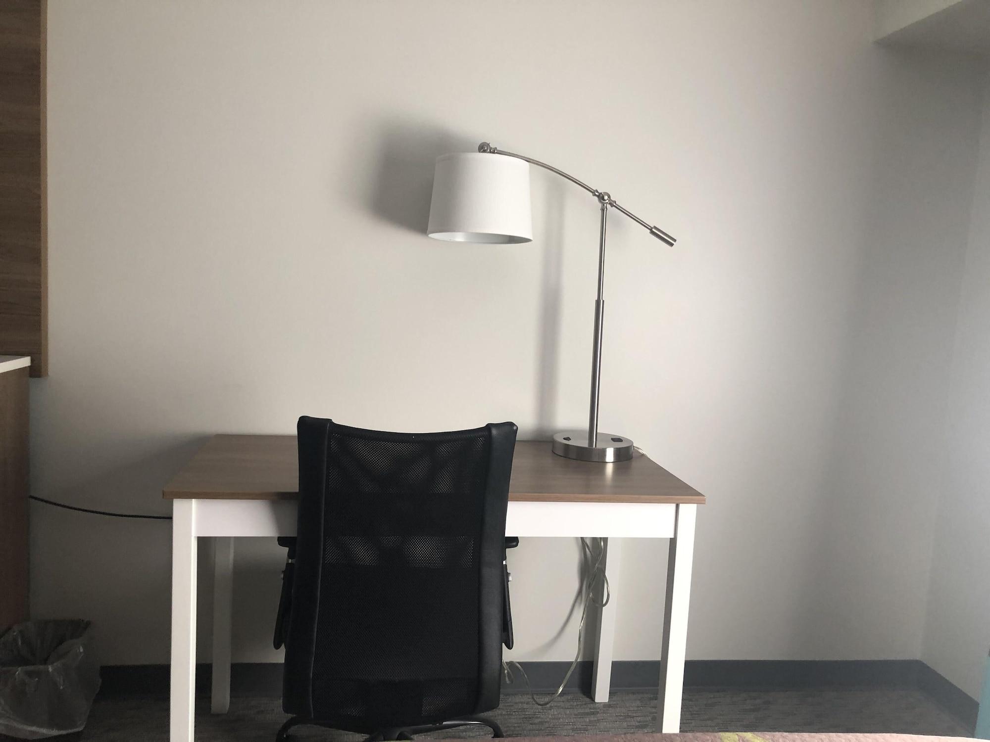 Super 8 By Wyndham Manchester Airport Εξωτερικό φωτογραφία