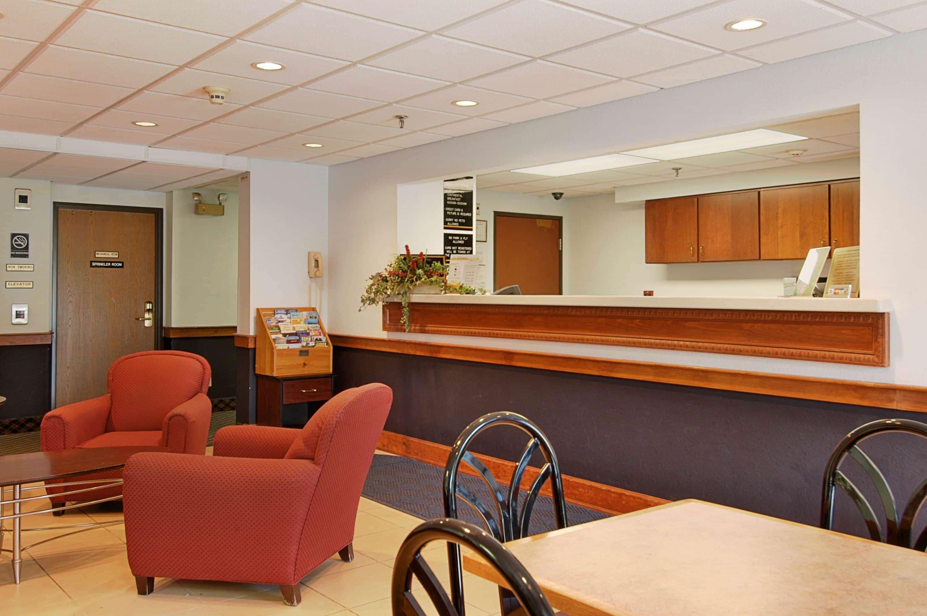Super 8 By Wyndham Manchester Airport Εσωτερικό φωτογραφία